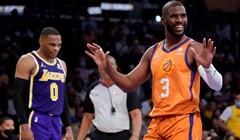 Sramoćenje Lakersa: Sunsi im održali lekciju, fizički se sukobili Davis i Howard