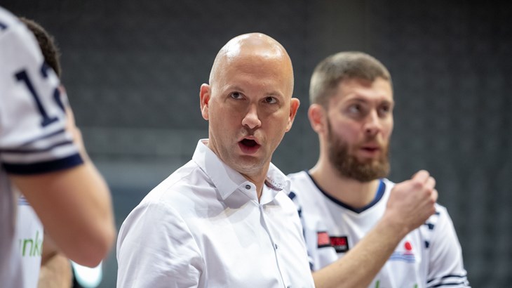 Anzulović skoro doživio šok u debiju, Cibona i Split uvjerljivi