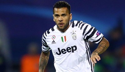 Dani Alves kupuje portugalskog trećeligaša i vraća se na travnjake