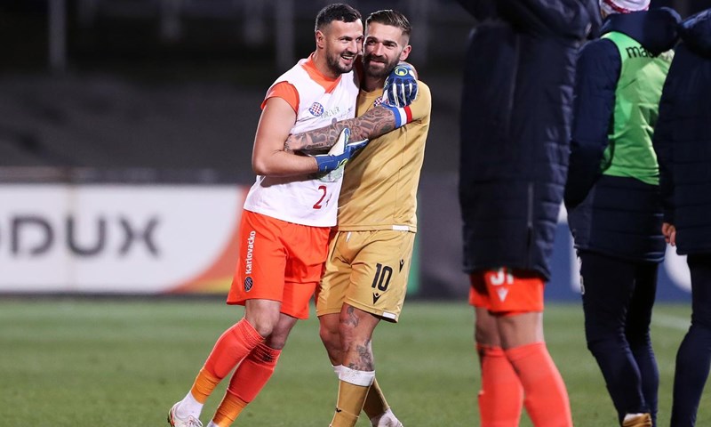 Subašić: 'Sve ovo da se ne priča o Hajduku koji se diže i u lovu je na trofeje'