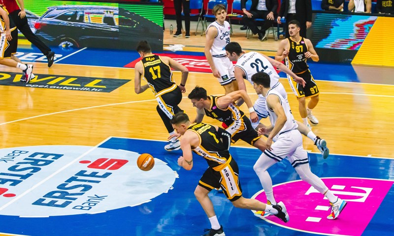 Cibona prekinula loš niz protiv Splita, Gorica slavila u Sinju