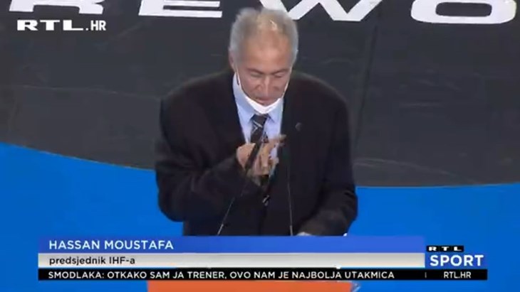 [VIDEO] Predsjednik IHF-a održao bizarni govor za kraj Svjetskog prvenstva rukometašica