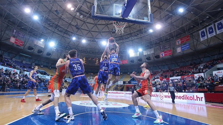 Cibona ispustila veliki skalp, Cedevita Olimpija tijesno slavila
