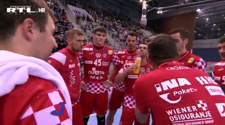 [VIDEO] Horvat na minuti odmora: 'Što je, gotova utakmica? Nije!'
