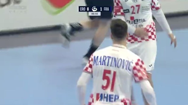 [VIDEO] Martinovićeva bomba otvorila utakmicu, Gerard bez šanse