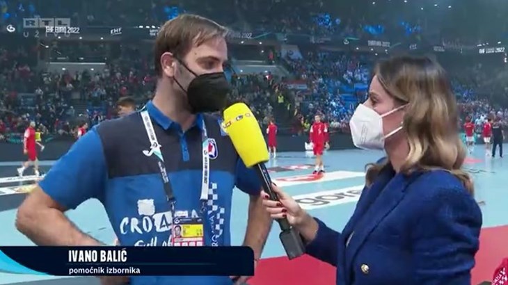 [VIDEO] Balić o zaglušujućoj atmosferi: 'Ništa ne čujem, samo blebećem bezveze'