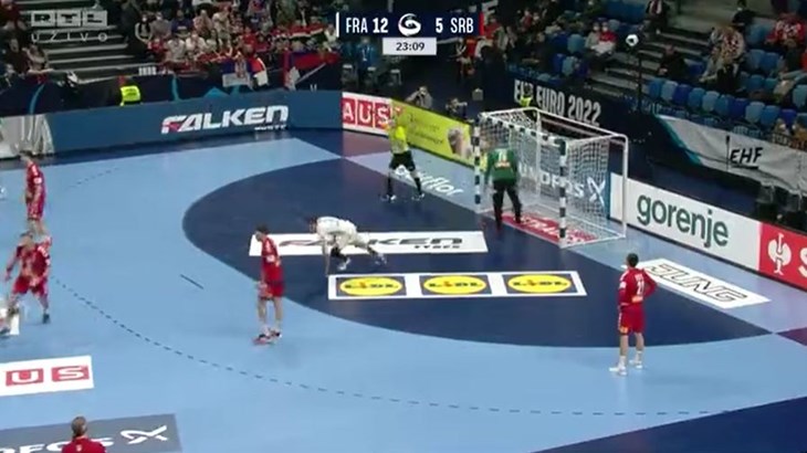 [VIDEO] Francuzi u razbijanju Srbije odigrali i ovaj fantastični cepelin!