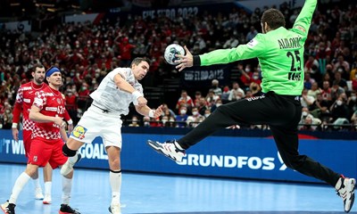 Bivši hrvatski reprezentativac rekorder EHF Lige prvaka, igra već 24. sezonu u elitnom natjecanju