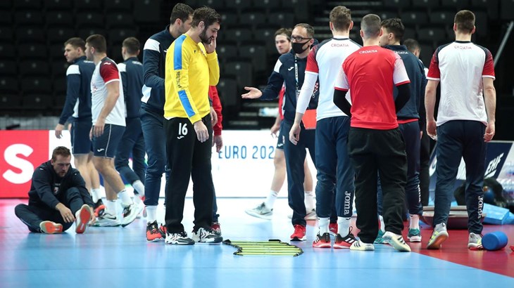 Mirko Alilović zbog ozljede napustio Budimpeštu, Ćavar mijenja Mihića