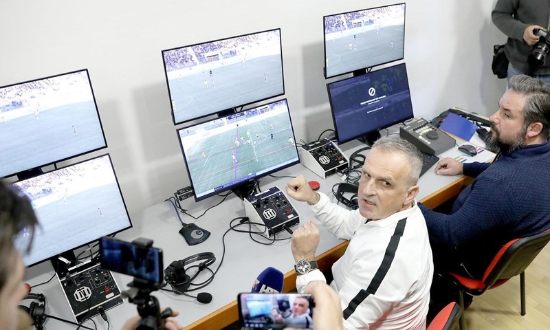 Sudačka komisija na čelu s Brunom Marićem održala prezentaciju klubovima i medijima