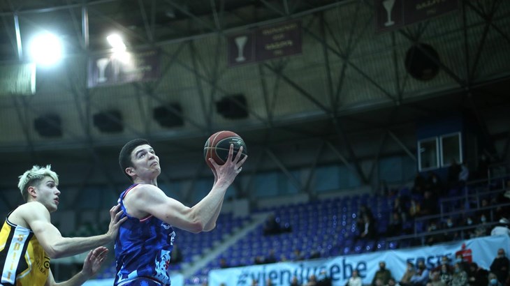 Cibona šuterskom rapsodijom na početku pregazila Splićane