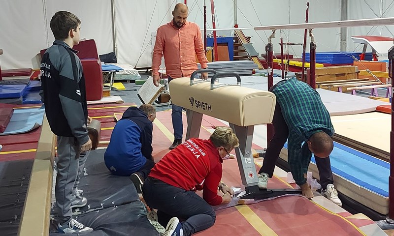 Gimnastičkim klubovima u Petrinji i Sisku predana oprema kupljena u humanitarnoj akciji HGS-a