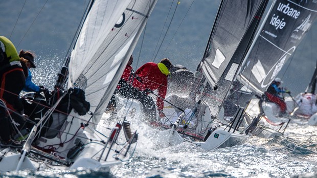 14 brodova na startu Cro Melges24 Cupa u Biogradu, u vodstvu domaća posada