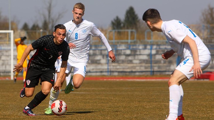 Hrvatska krenula pobjedom protiv Islanda, Vidović dvaput asistirao