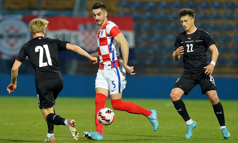 Hrvatska i Austrija bez pogodaka, Ante Palaversa zatresao gredu