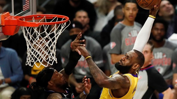 LeBron James ostaje još dvije godine u Lakersima i postaje najplaćeniji košarkaš u povijesti