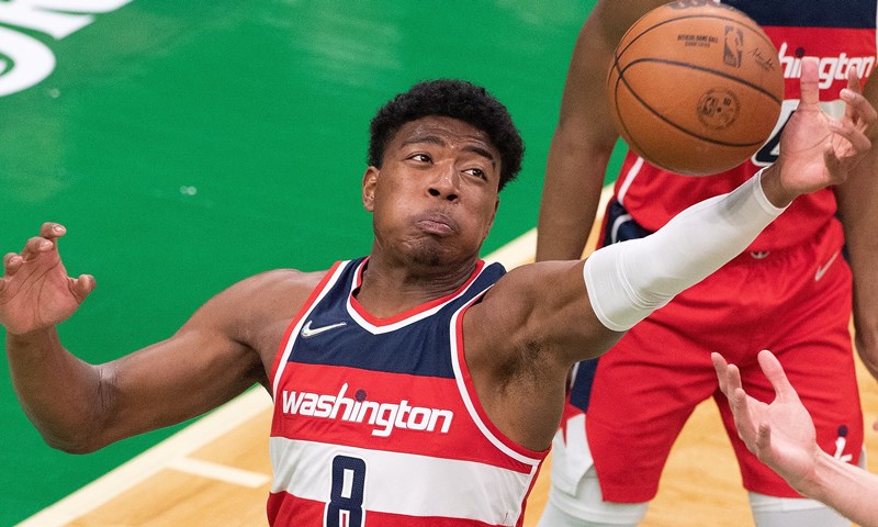 Potpuni kolaps Lakersa, Jokić se poigravao, Embiid vodio Sixerse do nove pobjede