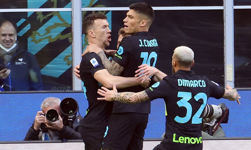 Talijanski mediji oduševljeni Perišićem: 'Pritišće kao Superman, Inter ga ne smije izgubiti'