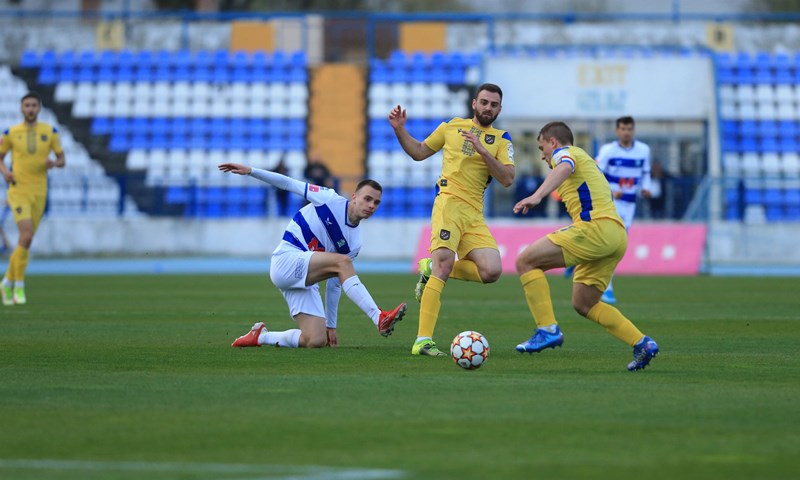 Hrvatski dragovoljac bez iznenađenja, Osijek nastavlja utrku s Dinamom
