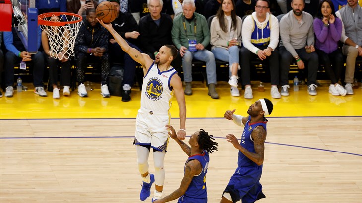 Sixersi i Warriorsi povećali vodstvo, pojavili se Embiid i Curry i donijeli pobjede