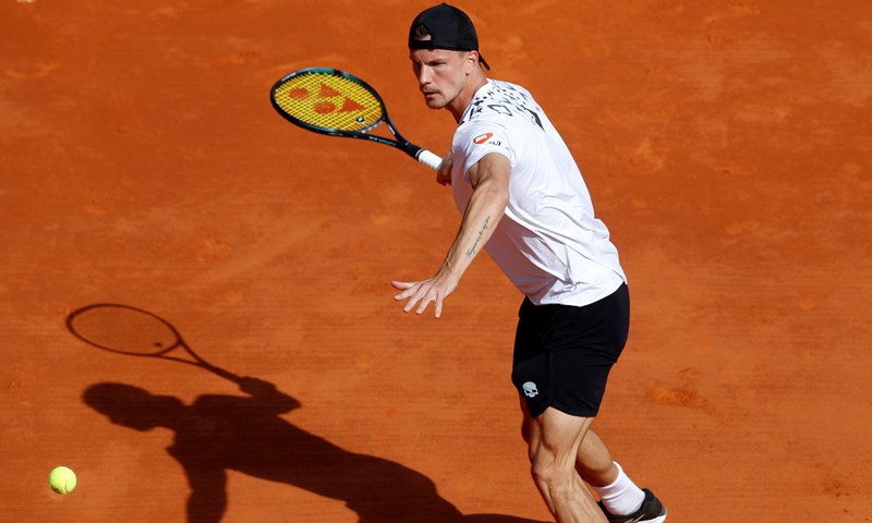 Četvorica nositelja ispala u Barceloni, Alcaraz izgubio set, Delbonis uhvatio tri gema