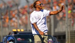 Hamilton produžio suradnju s Mercedesom