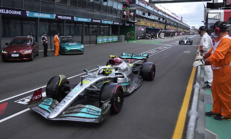 Wolff brani Hamiltona: 'Lewis i George su zapravo jako blizu, razlika je u eksperimentima na bolidu'