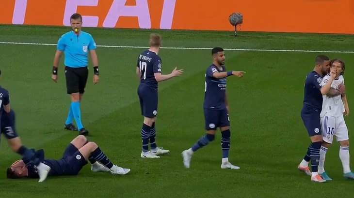 Laporte ošamario Modrića pa odglumio da je on udaren