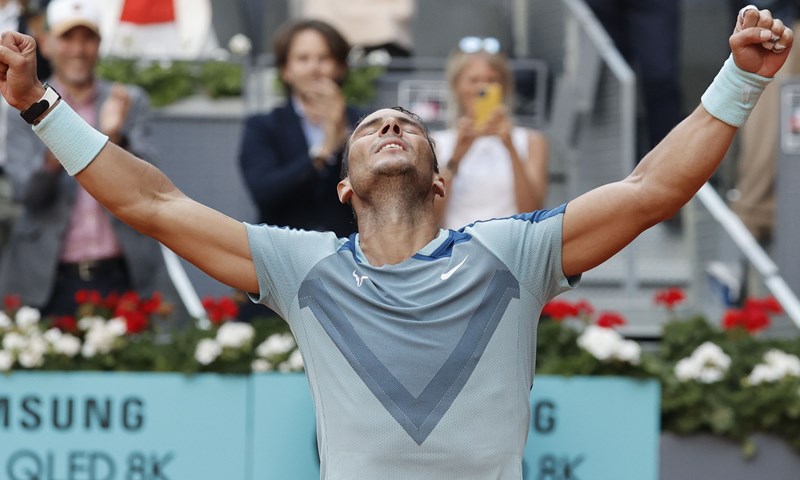 Nadal u nevjerojatnom dvoboju spasio četiri meč lopte i prošao u četvrtfinale
