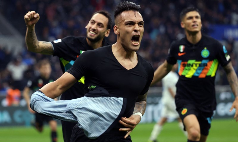 Dan preokreta: Inter se vratio iz 0:2, Genoa u 95. minuti srušila Juventus