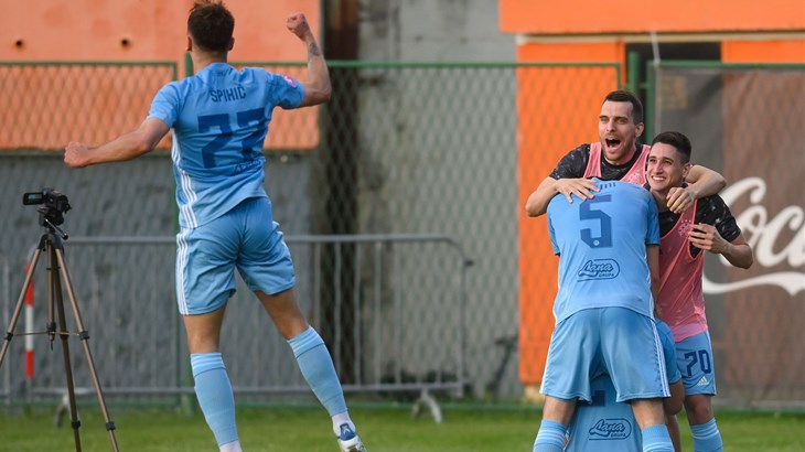 Dinamo nastavio dominaciju i rutinskom pobjedom u Šibeniku obranio titulu prvaka!