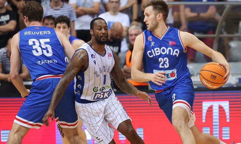 Cibona do velike pobjede u Zadru, prva meč lopta ipak za Vukove