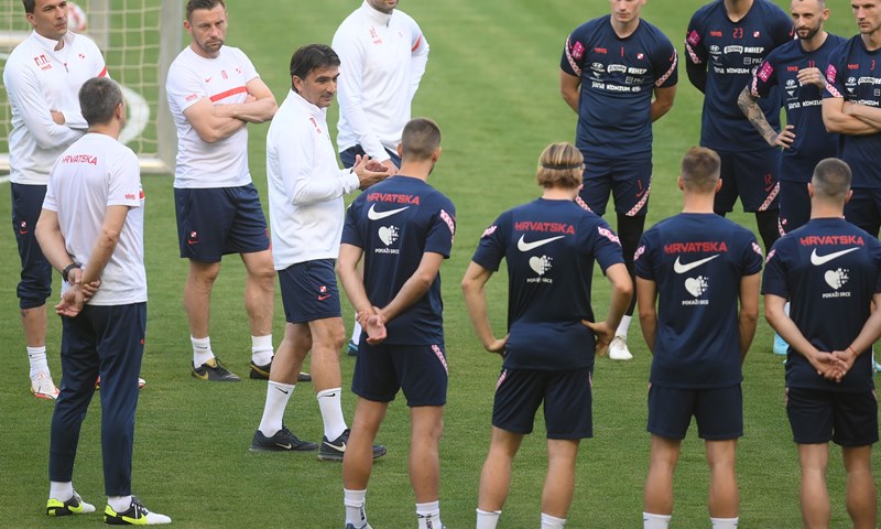 Javna ustanova Športski objekti: 'HNS je zaposjeo parking pored bazena na Poljudu, dobit će račun'