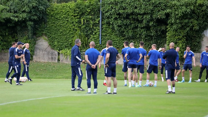 Bartol Franjić otputovao za Wolfsburg: 'Tužno je oprostiti se od Dinama'