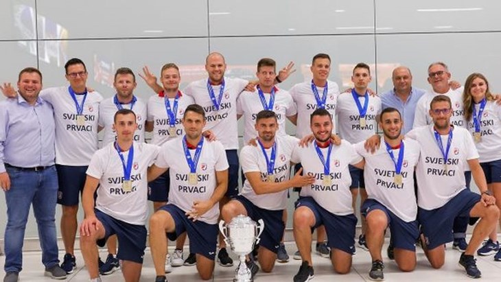 Hrvatske reprezentacije u rukometu na pijesku otputovale u Poljsku