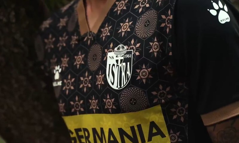 FANATIK: Kamen i tartuf - to je novi mozaik dres Istre 1961