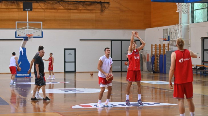 Damir Mulaomerović odredio 12 igrača za Sloveniju, Bender ušao u postavu