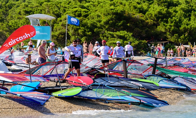 Završeno svjetsko prvenstvo u jedrenju na dasci u disciplini slalom održano u Bolu na Braču