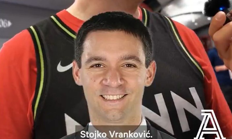 [FANATIK] Sliče li i vama Stojko i trener Thundera?