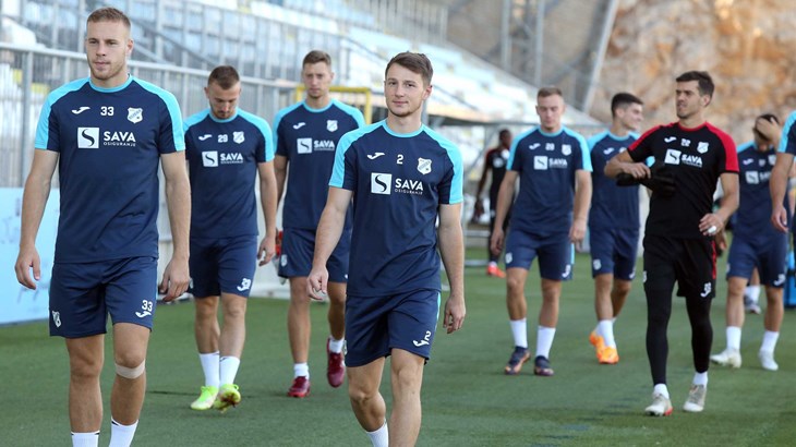 Kao što je i najavio: Tadić kreće s Obregonom od prve minute