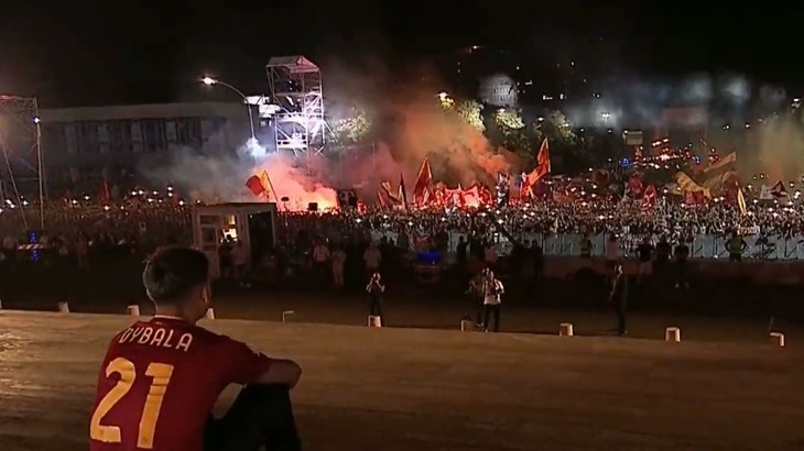 [FANATIK] E, to se zove predstavljanje