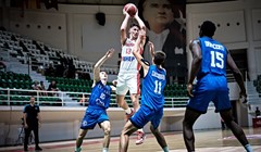 [VIDEO] Slabo prvo poluvrijeme osudilo juniore na poraz na otvaranju Eurobasketa