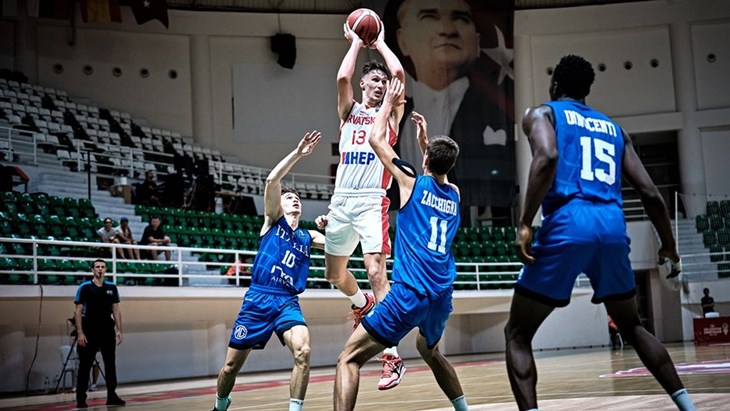 [VIDEO] Slabo prvo poluvrijeme osudilo juniore na poraz na otvaranju Eurobasketa