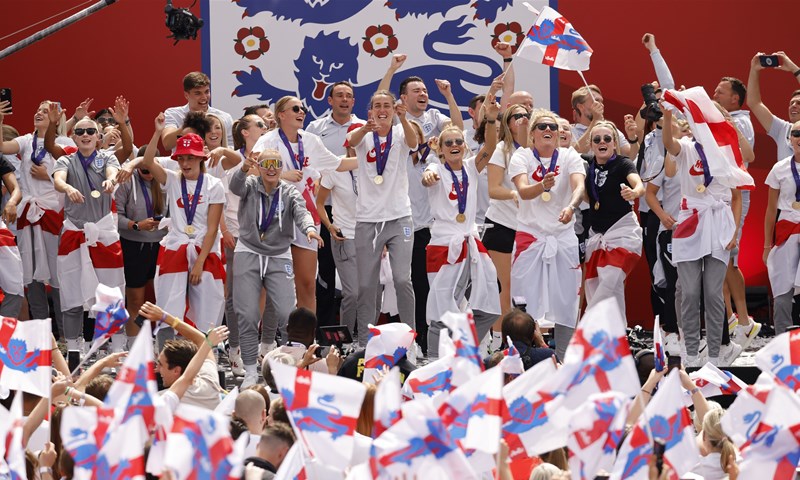 Amerikanke prve na Fifinoj ljestvici, Engleskinje skočile na četvrto mjesto, Hrvatska tek 62.