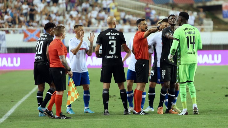 Vitoria uoči Hajduka s dva igrača manje do pobjede u Chavesu