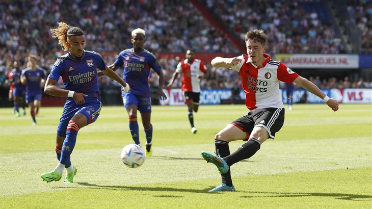 Lyon bez krivog koraka, Troyes zabetoniran za dno