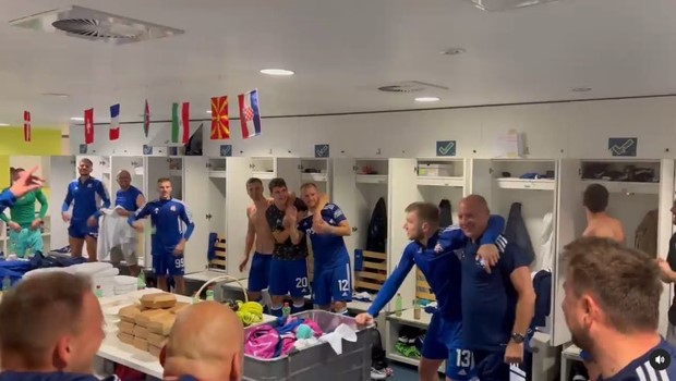Pogledajte kako se slavilo u Dinamovoj svlačionici nakon pobjede protiv Norvežana