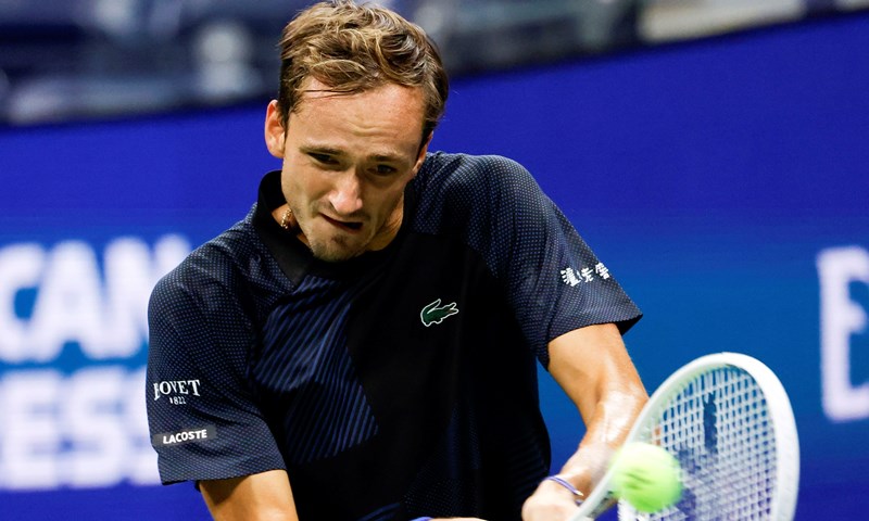 Medvjedev sigurno do trećeg kola, ne posustaje ni Kyrgios