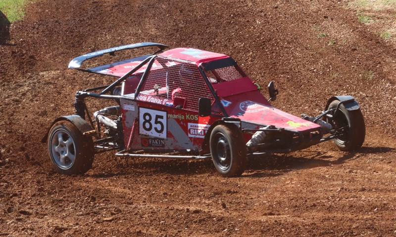 Autocross u Gambetićima: Nova uzbuđenja na zemljanoj stazi