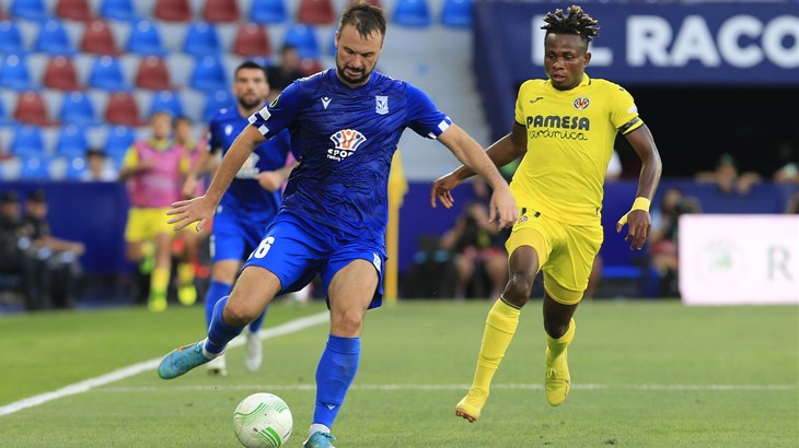 Povijesni nastup i bod Ballkanija, Villarreal u golijadi u završnici do pobjede